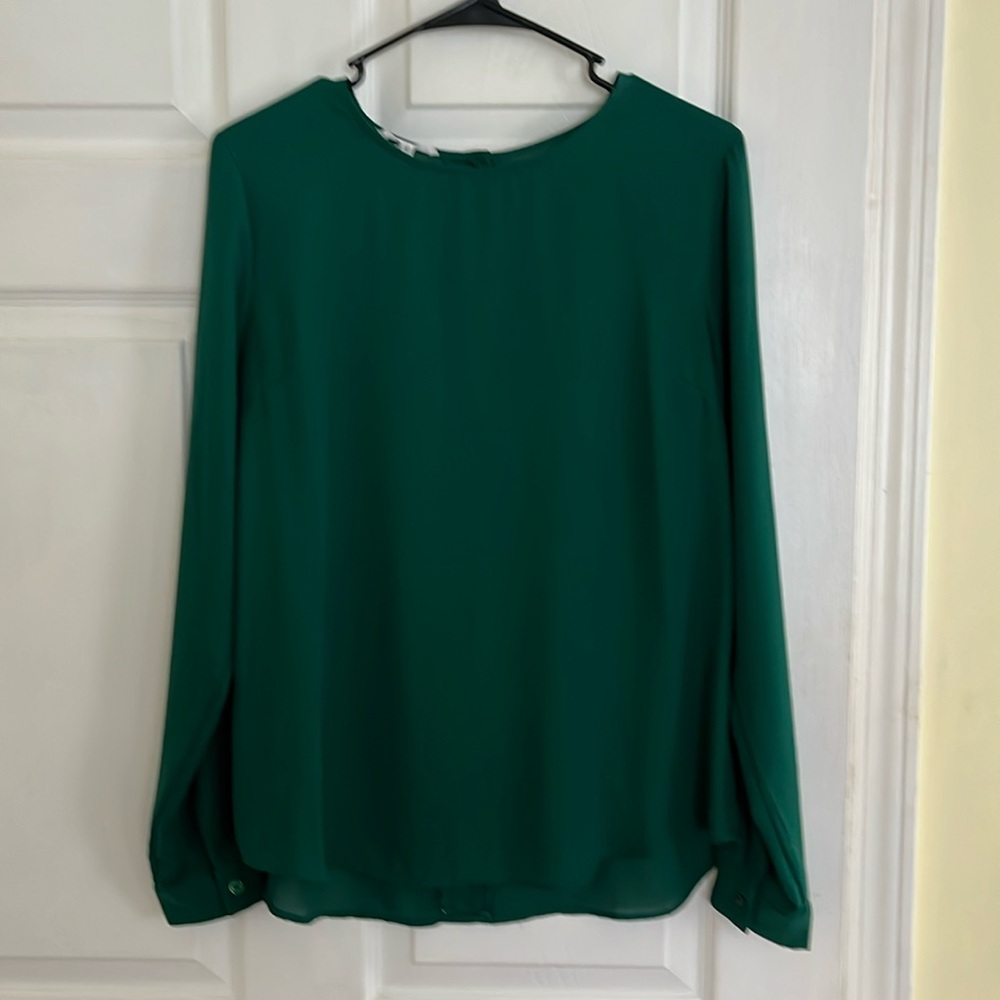 Maurice’s Green blouse size medium